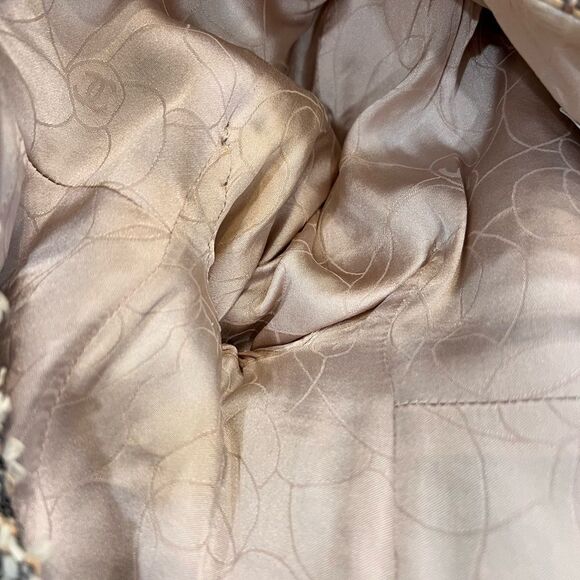 CHANEL Textured Tweed Suit Size 38 - Picture 14 of 14